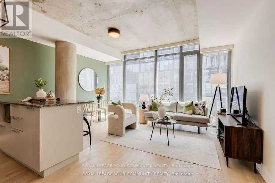 Stylish 1B1B Furnished Rental in King West Village